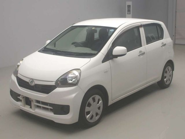 80045 Daihatsu Mira e s LA300S 2016 г. (TAA Yokohama)